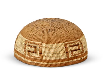 A Hupa/Yurok/Karuk polychrome basketry hat