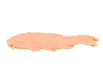 An 18K Gold and Coral Brooch