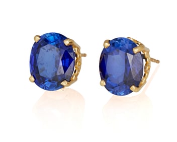 A Pair of 14K Gold and Tanzanite Earrings
