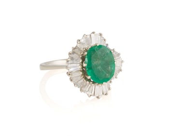 An 18K White Gold, Emerald and Diamond Ring