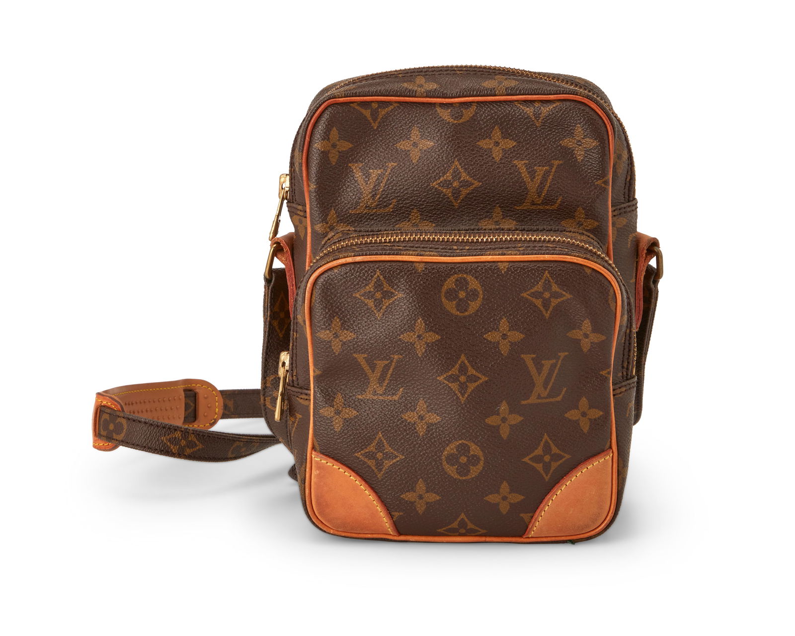 Louis Vuitton: A Vintage Amazone LV Monogram Canvas Cross Body Bag (1 of 7)