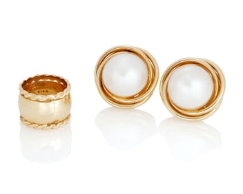 A Group of 14K Gold Jewelry