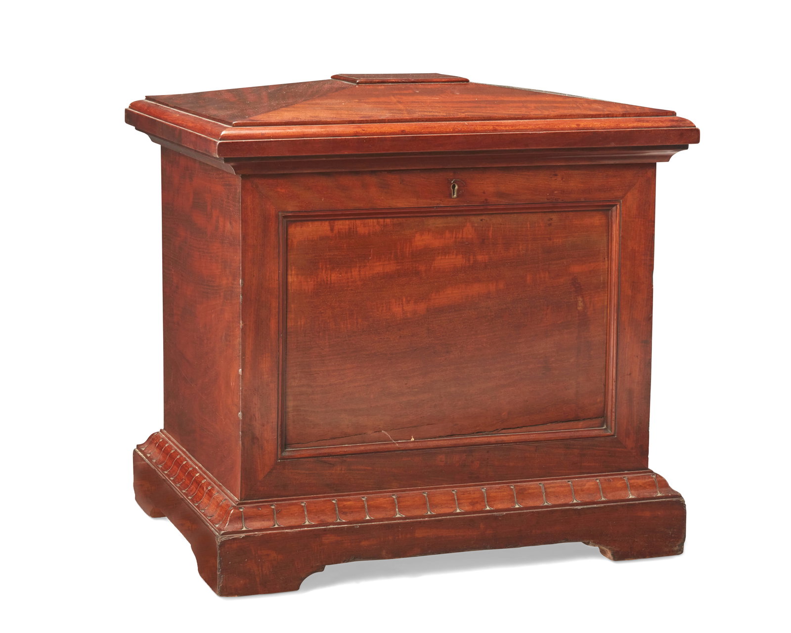 A George III-style mahogany cellarette (1 of 13)