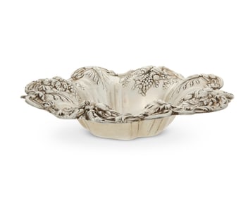 A Reed & Barton sterling silver "Francis I" bowl