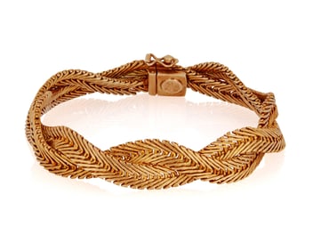 An 18K Gold Bracelet