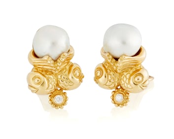 Elizabeth Gage: A Pair of 18K Gold and Cultured Pearl Fish Earrings