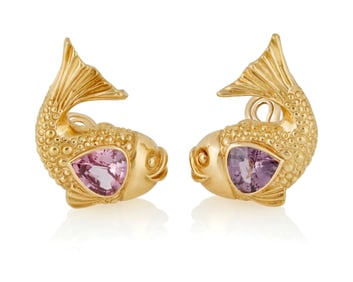 Elizabeth Gage: A Pair of 18K Gold and Kunzite Earclips