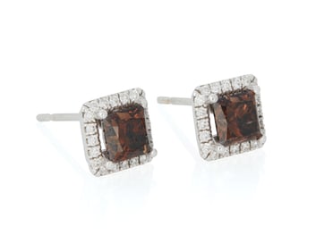 A Pair of 18K White Gold and Colored Diamond Ear Studs