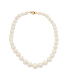 A Gold and Cultured Pearl Necklace