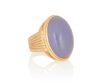 A Gold and Chalcedony Ring