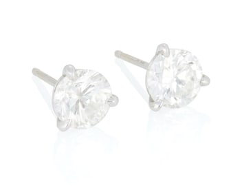 A Pair of 18K White Gold and Diamond Stud Earrings