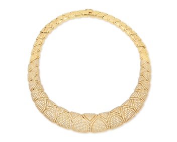 An 18K Gold and Diamond Necklace