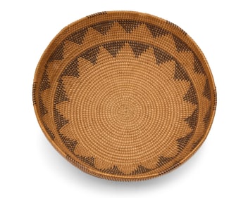 A Washoe basketry bowl