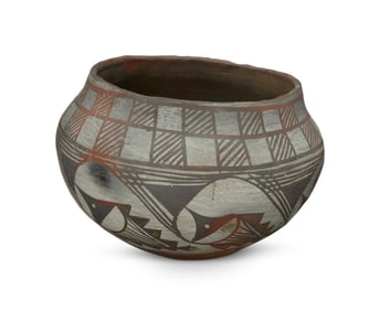 An Acoma Pueblo polychrome pottery jar