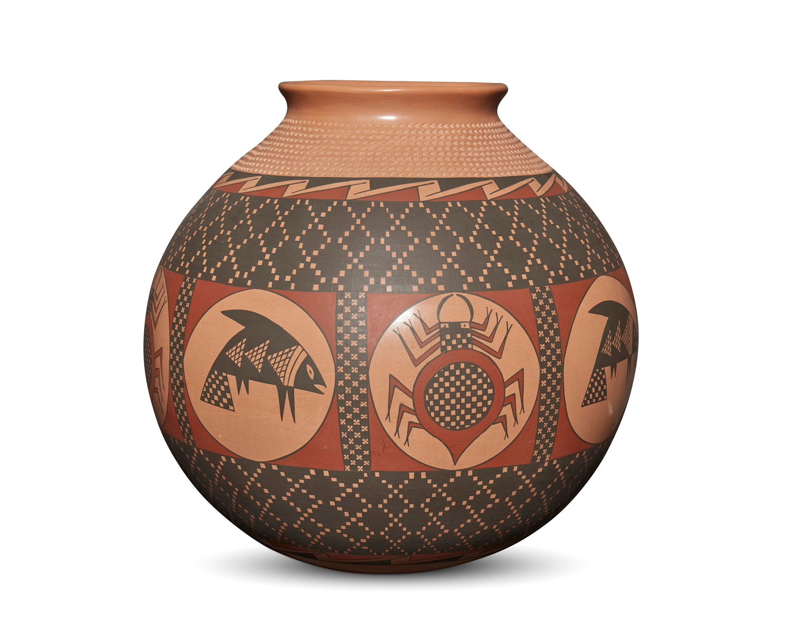 Armando Silveira (b. 20th century), A Mata Ortiz polychrome pottery jar, late 20th/early 21st (1 of 3)