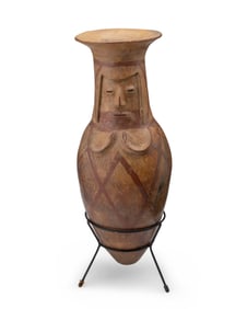 A Pre-Columbian Capuli pottery effigy urn