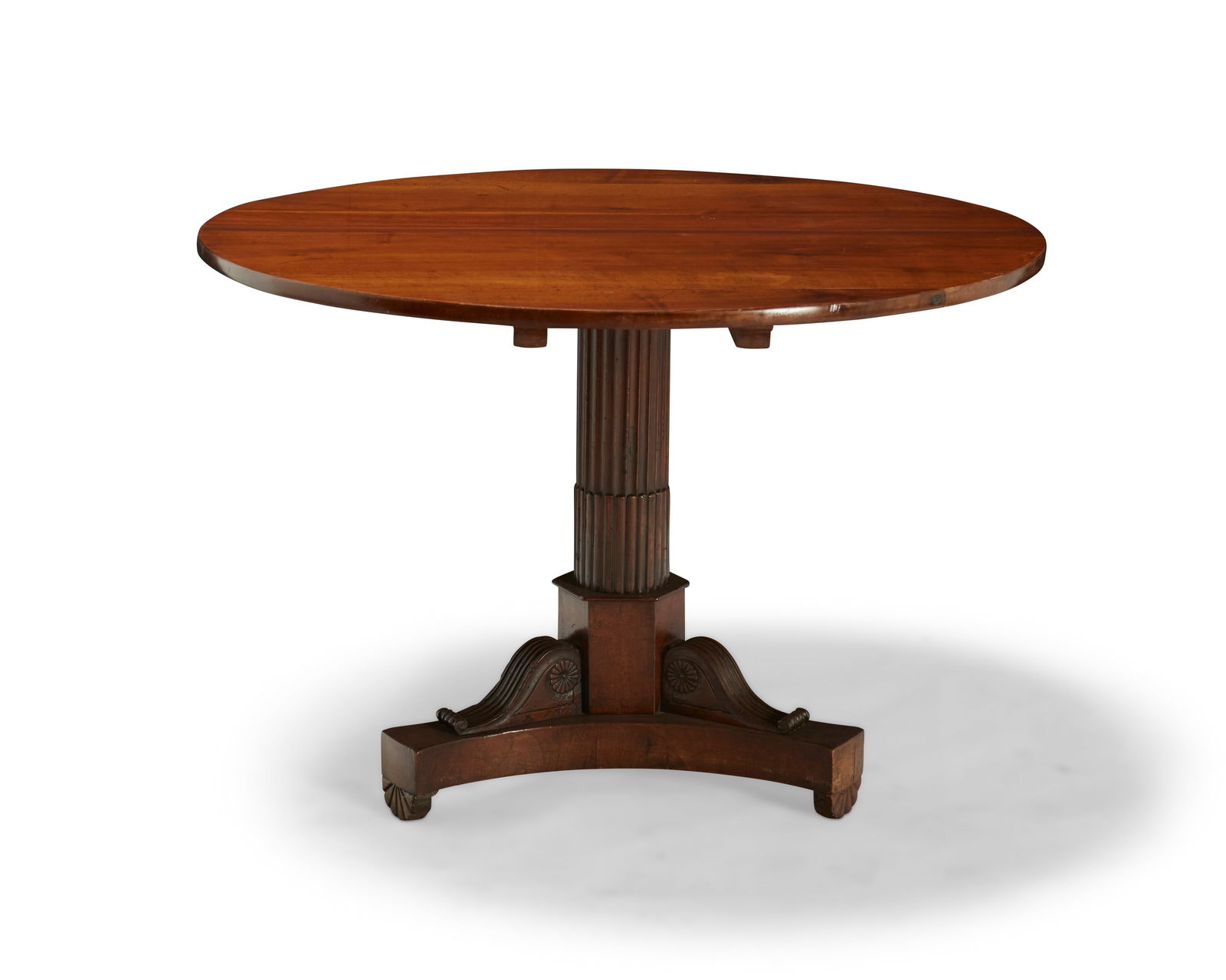 A William IV walnut tilt-top breakfast table (1 of 6)