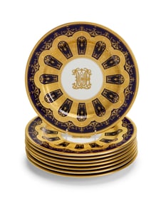 A set of eight Coalport porcelain dinner plates