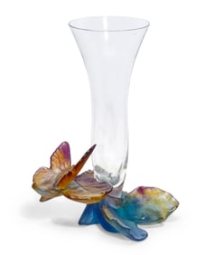 A Daum p‚te-de-verre vase