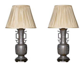 A pair of Japanese-style bronze lamps