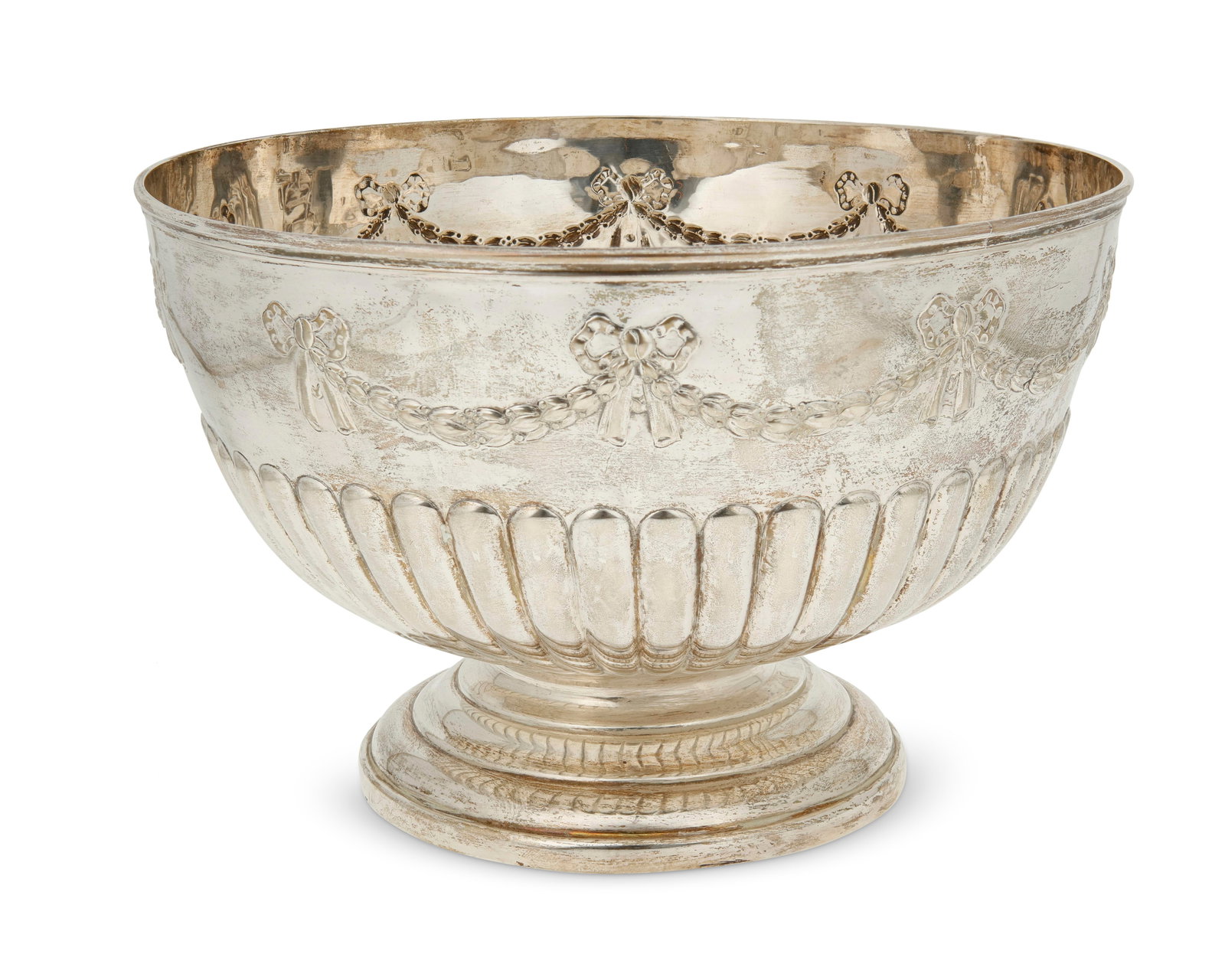 A Victorian sterling silver punch bowl (1 of 4)
