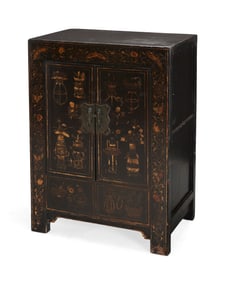A Chinese gilt and lacquered wood cabinet