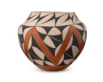 Emmalita "Charlie" Chino (b. 1931, Acoma Pueblo)