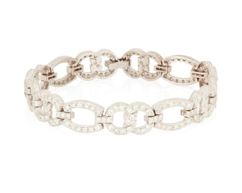 An 18K White Gold and Diamond Bracelet