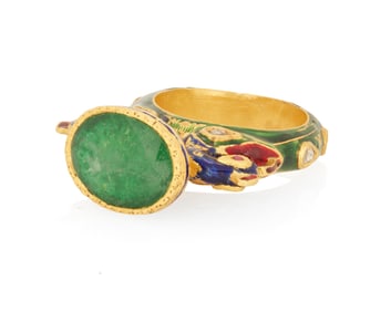 A Mughal Style 14K Gold and Enamel Ring