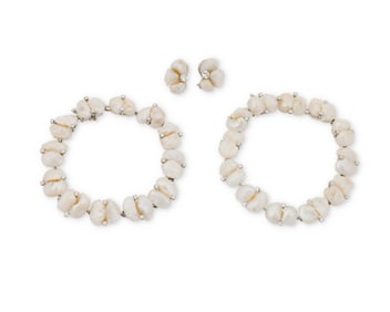 Ruser: An 18K White Gold, Platinum, Freshwater Pearl and Diamond Suite