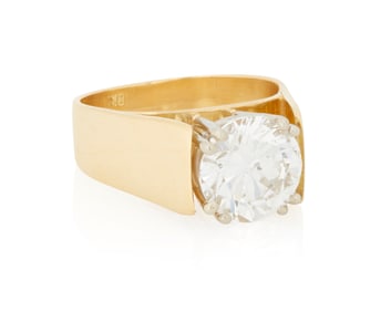 An 18K Gold and Diamond Ring