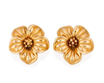 Van Cleef & Arpels: A Pair of Gold Flower Earrings