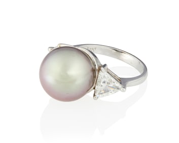 An 18K White Gold, Colored Cultured Pearl and Diamond Ring