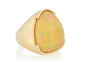 A 14K Gold and Opal Ring