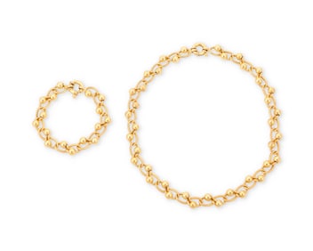 An 18K Gold Necklace and Bracelet Set