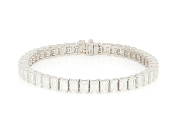 A Platinum and Diamond Bracelet