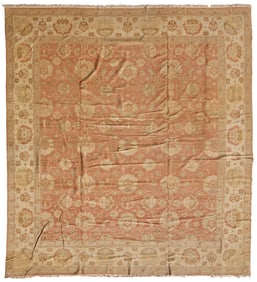 A palace-sized Egyptian rug