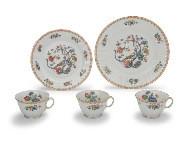 10) Calvin Klein Swid Powell Grid Dinner Plates