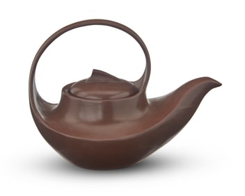 A Chinese Yixing 'Qu' pottery teapot and cover