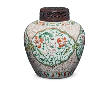 A Chinese Wucai glazed porcelain ginger jar