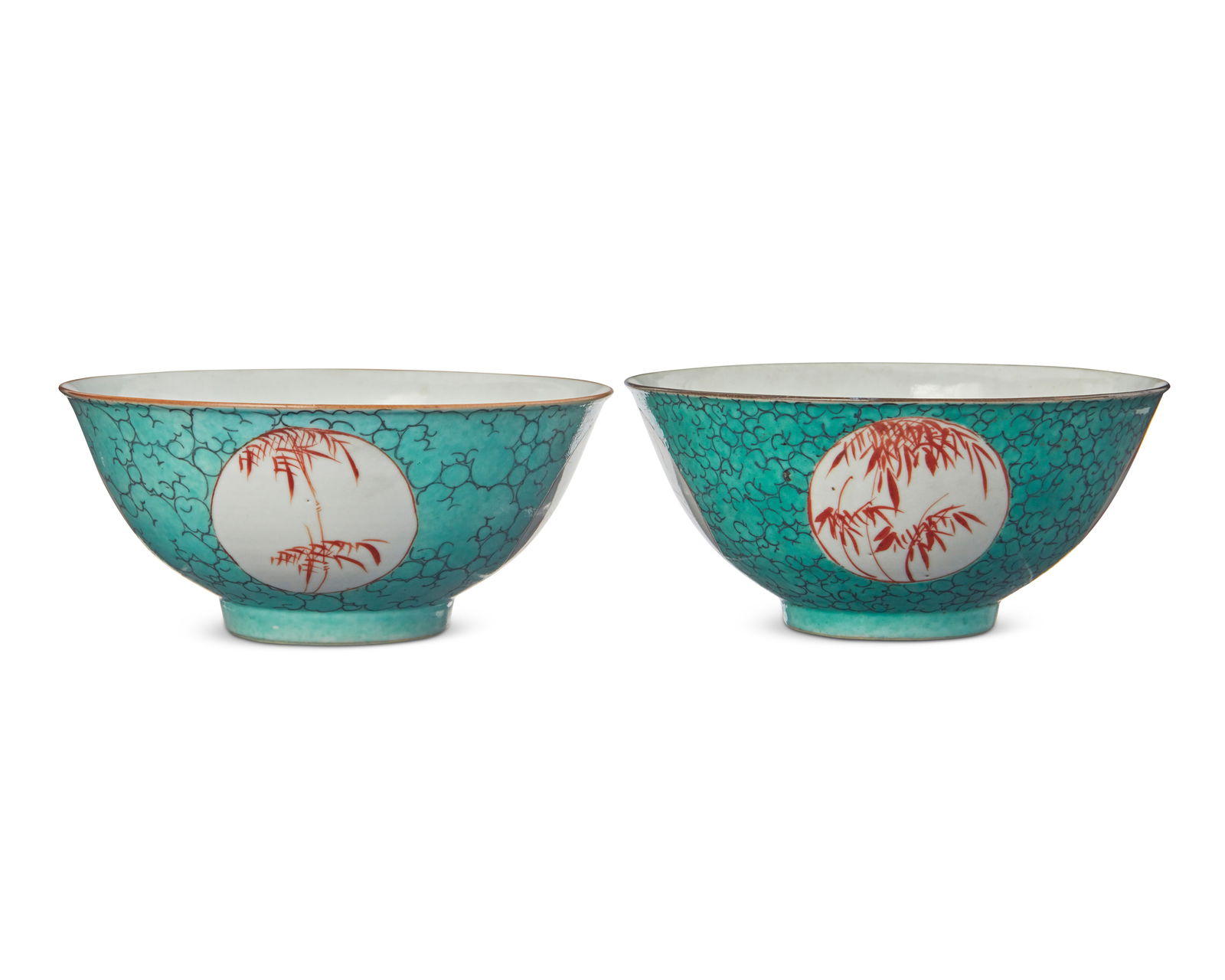 A pair of Chinese polychrome enamel porcelain bowls (1 of 6)
