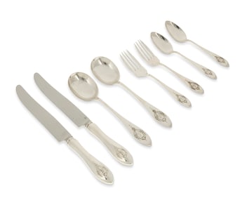 A Lunt sterling silver 'Mount Vernon' flatware service