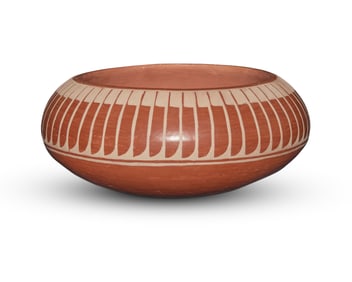 Lorenzo Gonzalez (1922-1995, San Ildefonso Pueblo), A redware pottery bowl, mid/late 20th century