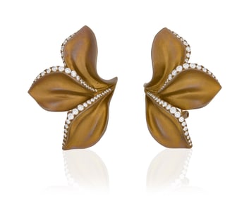 Alexis NY: A Pair of Titanium and Diamond Earrings