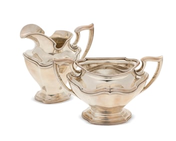 A Reed & Barton sterling silver 'Hepplewhite Plain' creamer and open sugar