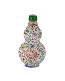 A Chinese enameled metal double gourd snuff bottle