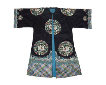 A Chinese woman's embroidered black silk surcoat robe