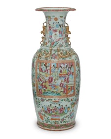 A Chinese Rose Canton porcelain vase