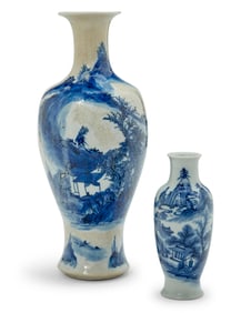 Two Chinese blue and white porcelain vases