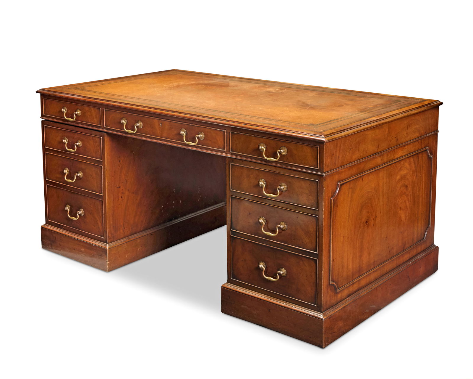A George III mahogany pedestal desk (1 of 10)